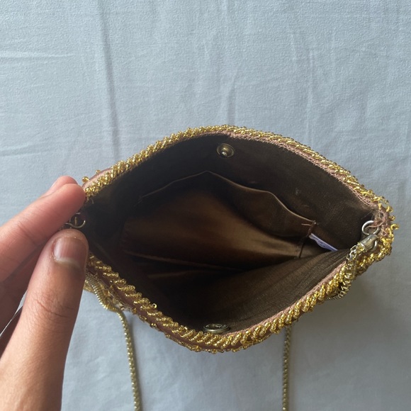 VINTAGE BEADED GOLDEN BAG - Picture 4 of 4